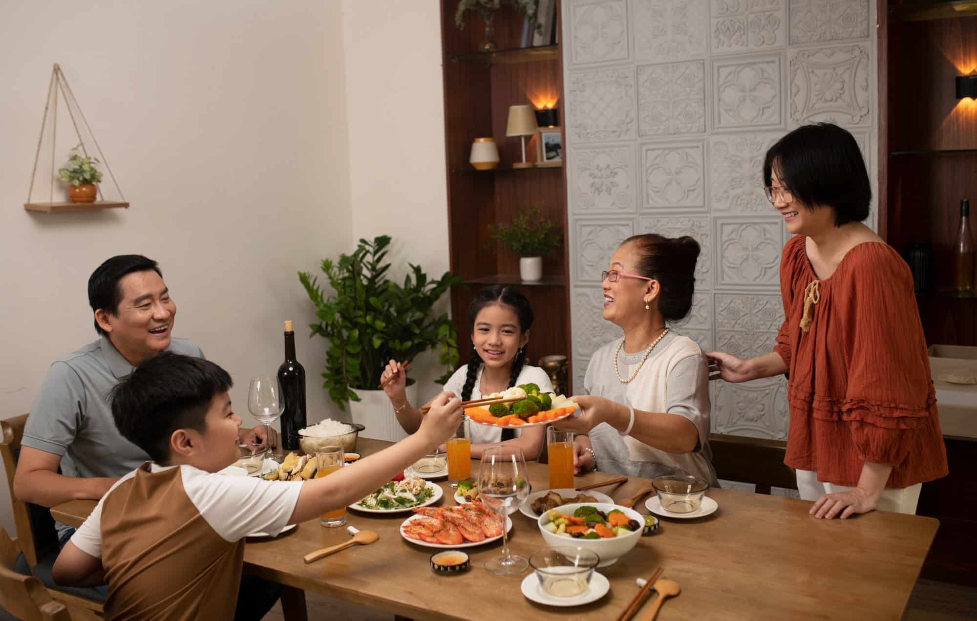 Sudah Yakin Pola Makan Anda Layak Ditiru Anak