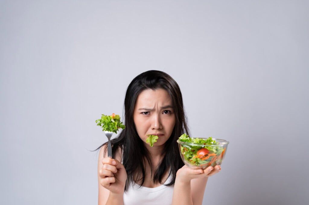 Clean eating dianggap hanya bisa makan salad