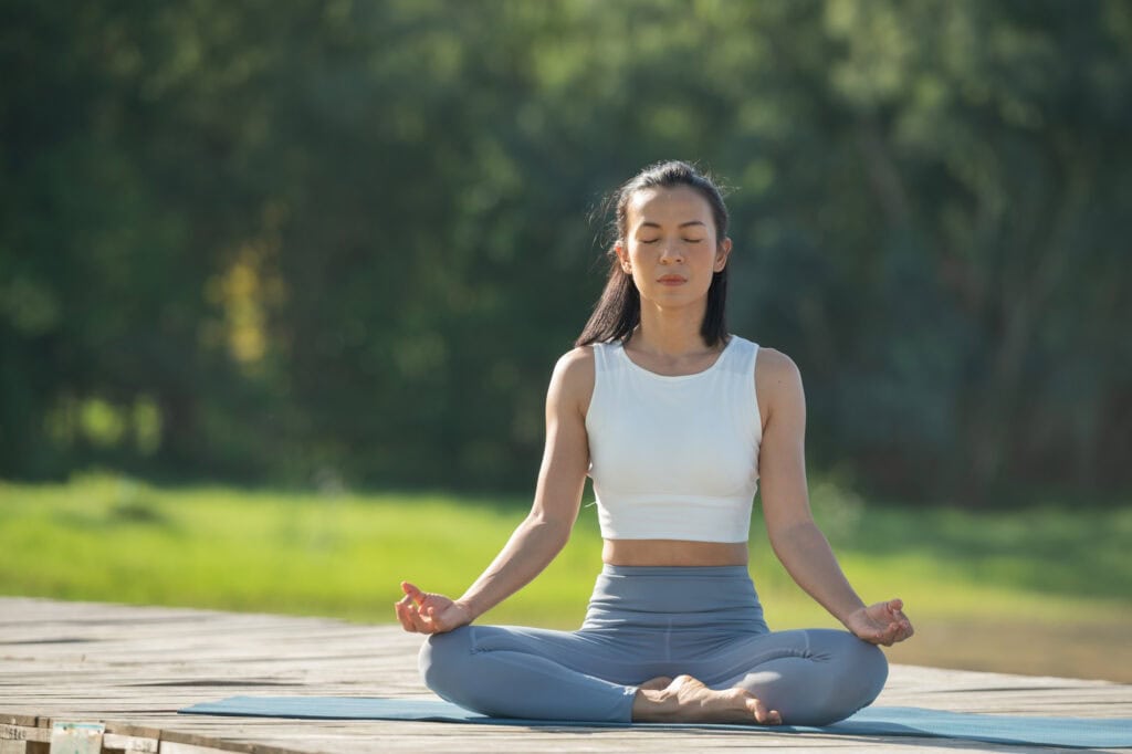 Meditasi dan relaksasi untuk mengelola stres