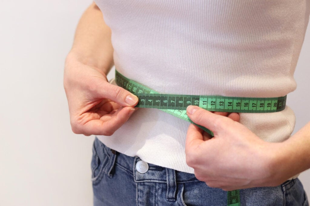 Ukur lingkar pinggang bukan hanya angka timbangan