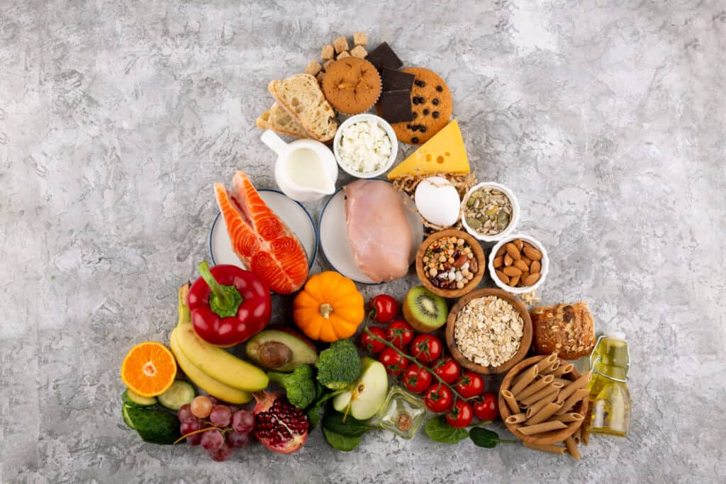 makanan bergizi seimbang, makanan manis dan gurih hanya sebagian kecil dari pola makan