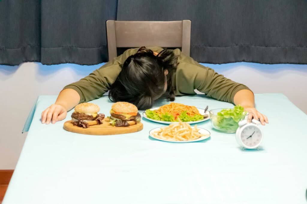 Ngantuk dan lemas setalah makan karena gula darah naik dan turun drastis