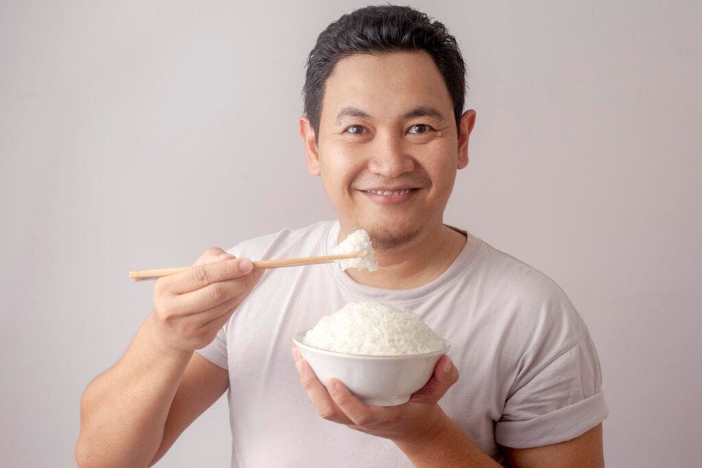 Kebiasaan makan nasi dengan porsi besar