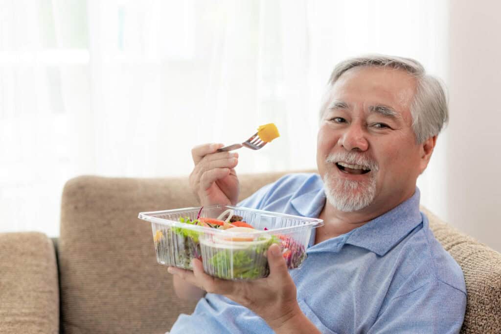 Pola Makan Sehat untuk Lansia agar Tetap Bugar