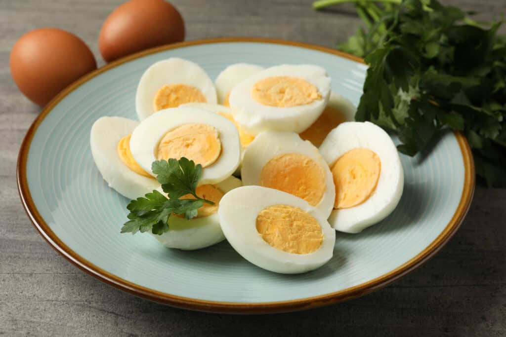 Telur rebus camilan sehat dan bergizi untuk penderita diabetes