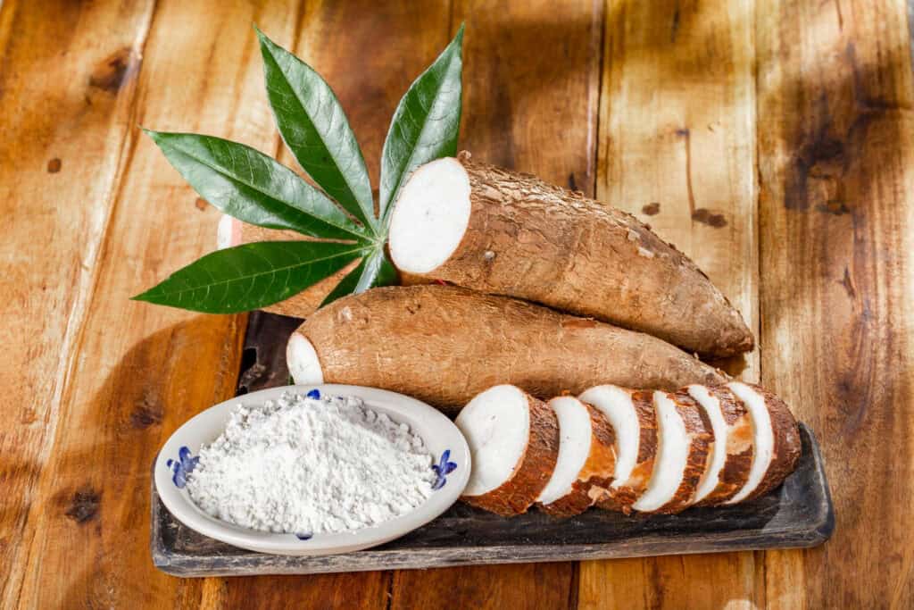 Tepung mocaf terbuat dari singkong yang difermentasi secara alami