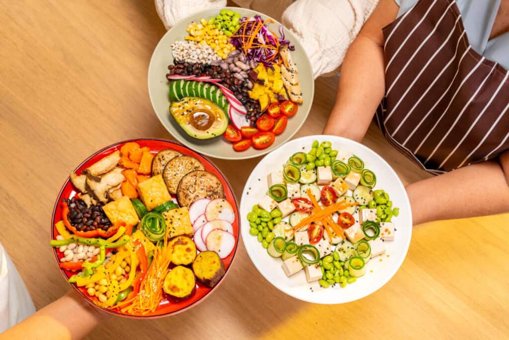 Makan bergizi seimbang dan teratur untuk membantu mengontrol GERD