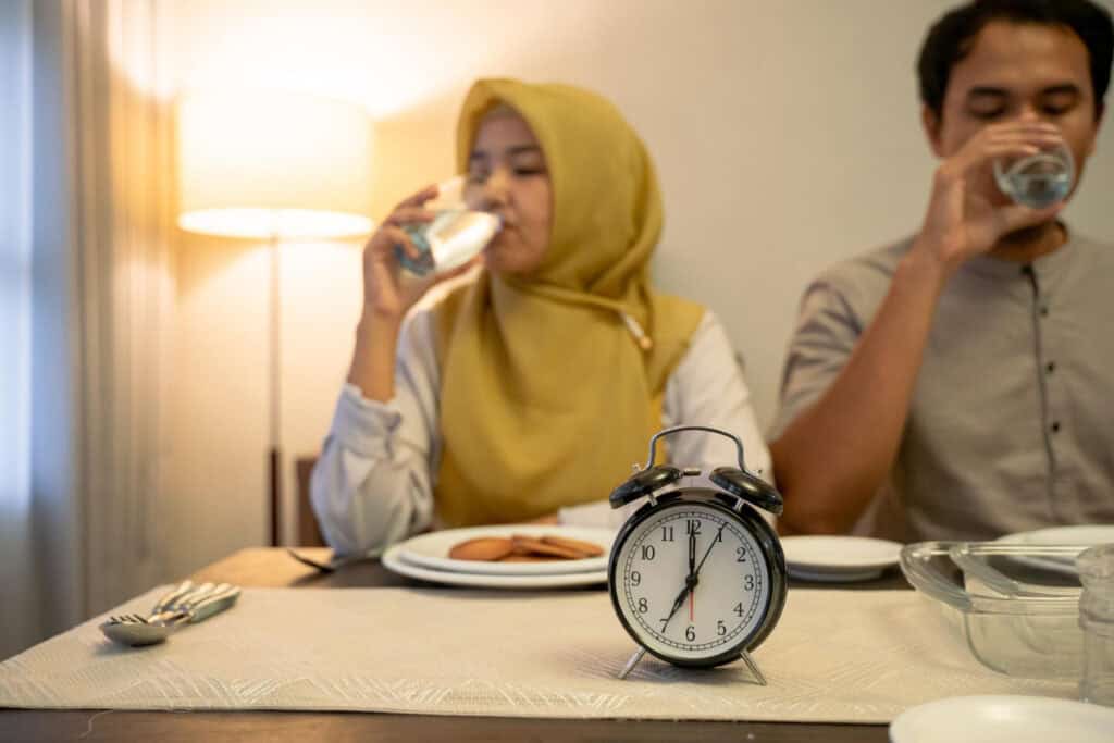 Frekuensi makan lebih teratur saat berpuasa