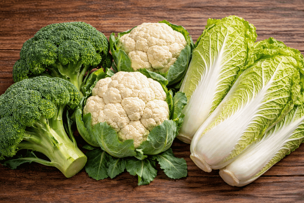 Brokoli, kembang kol, sawi putih yang kaya antioksidan untuk perlindungan sel